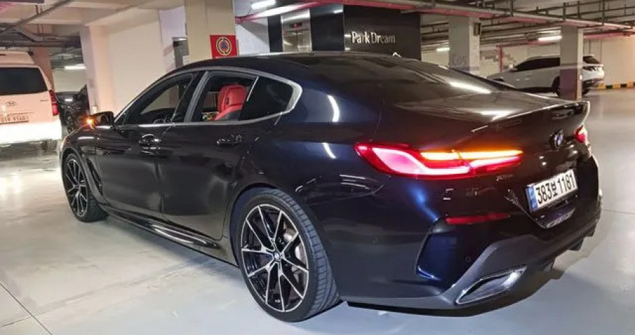 Bmw 8-Series 