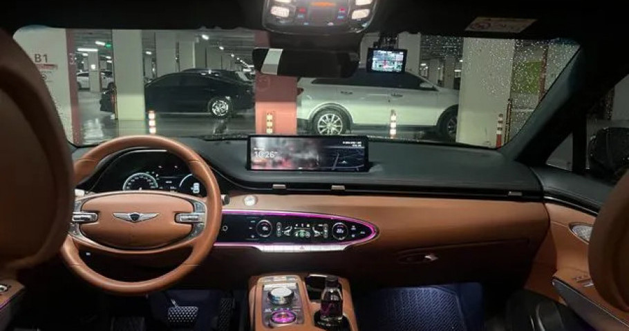 Genesis Gv70 