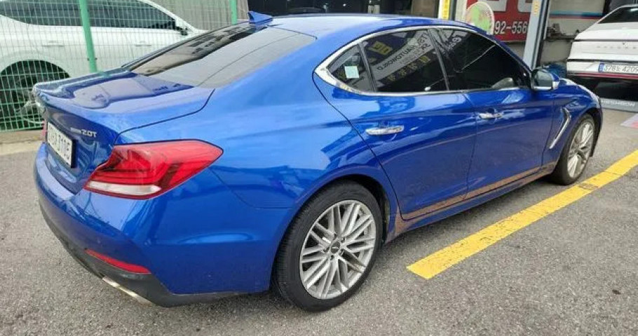 Genesis G70 