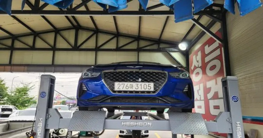 Genesis G70 