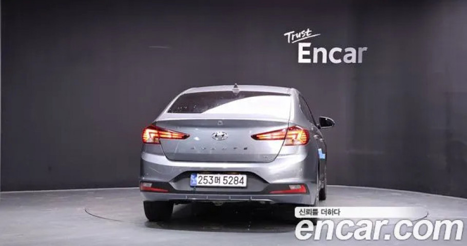 Hyundai Avante (Elantra) 