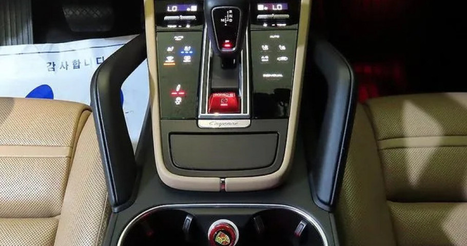 Porsche Cayenne 