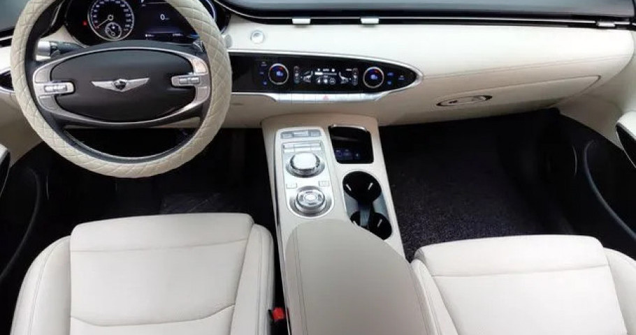 Genesis Gv70 