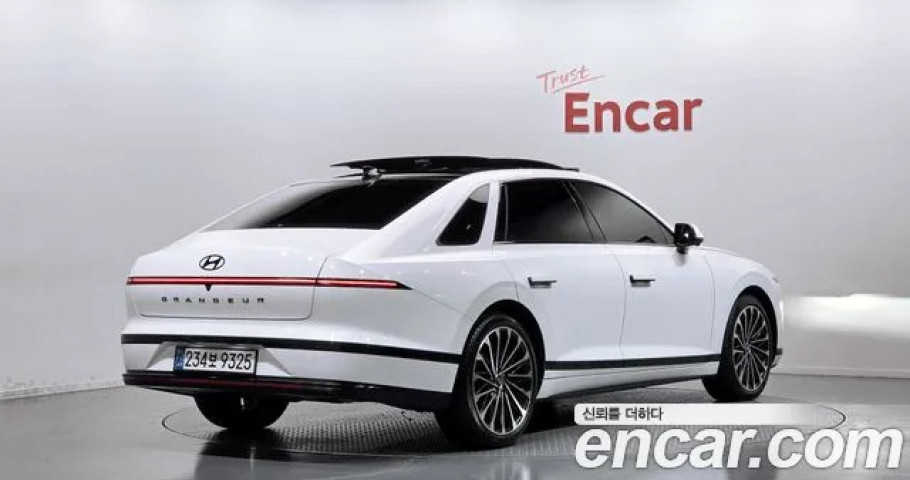 Hyundai Grandeur 