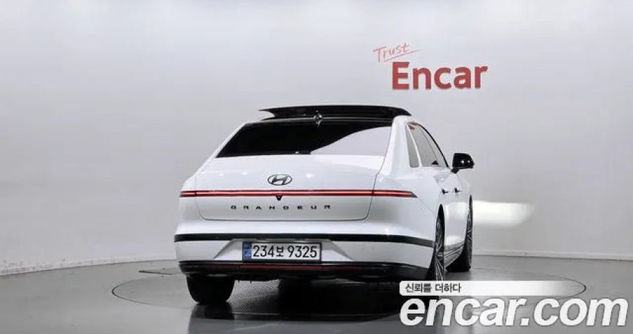 Hyundai Grandeur 