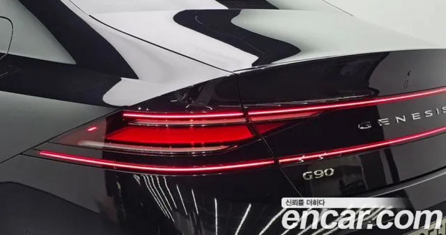 Genesis G90 