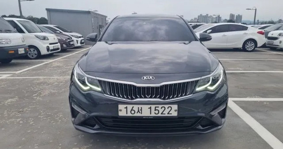 Kia K5 