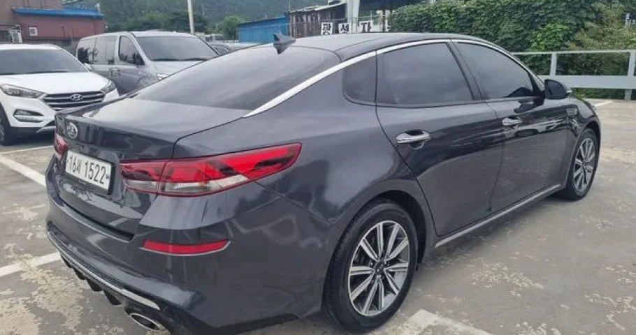 Kia K5 