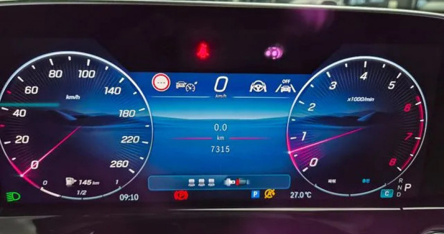Mercedes-Benz E-Class 