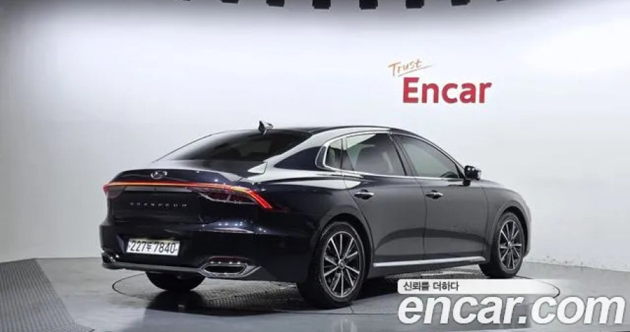 Hyundai Grandeur 