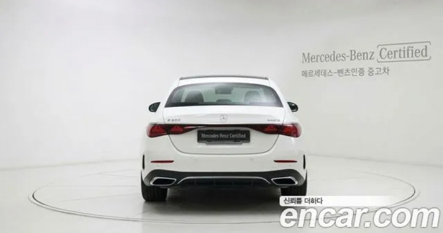 Mercedes-Benz E-Class 