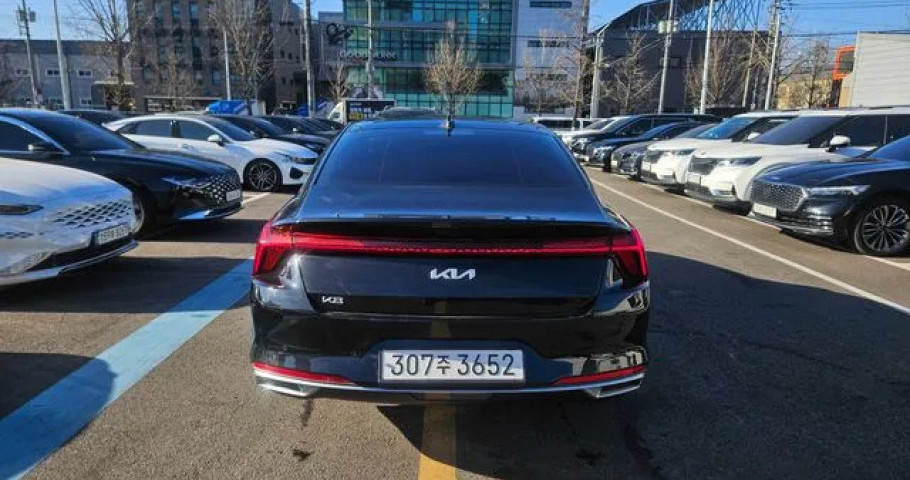 Kia K8 