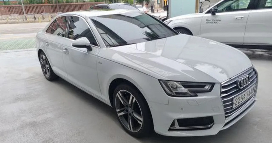 Audi A4 