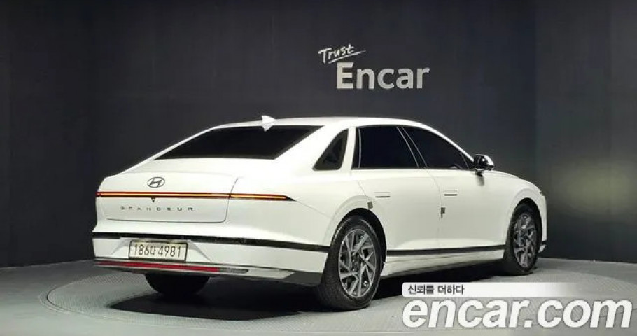 Hyundai Grandeur 