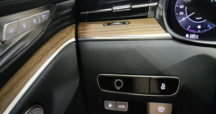 Kia K9 