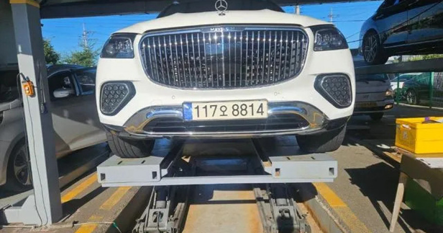 Mercedes-Benz Gls-Class 