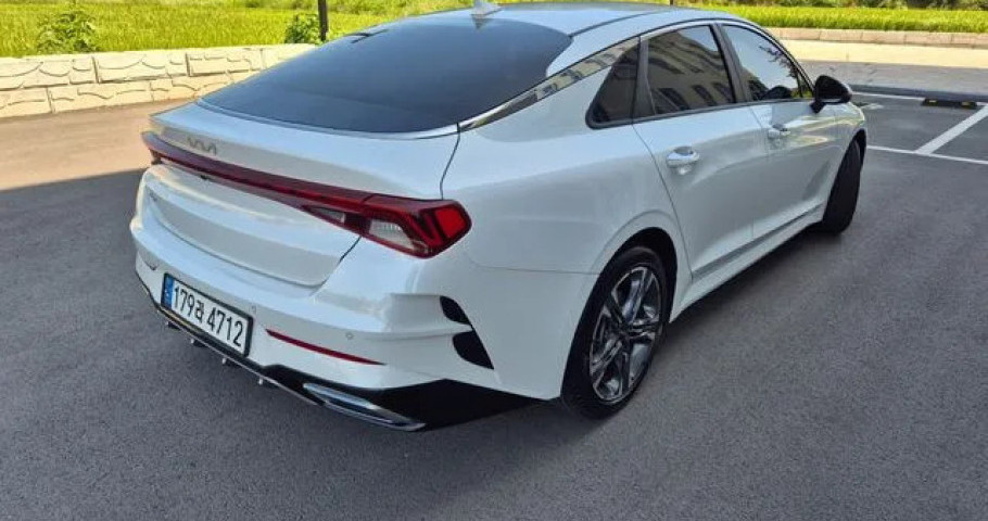 Kia K5 
