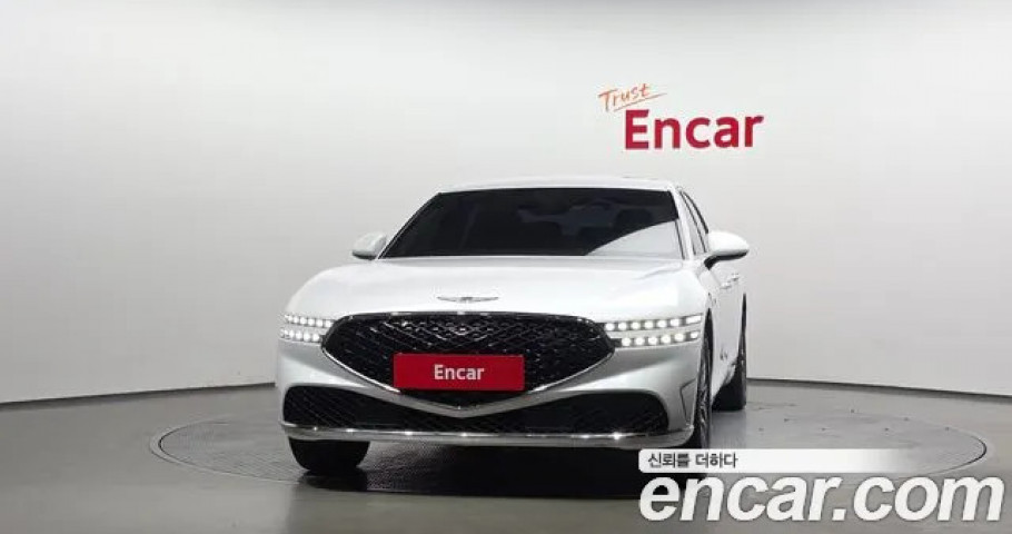 Genesis G90 