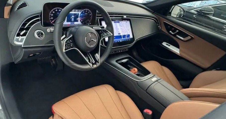 Mercedes-Benz E-Class 