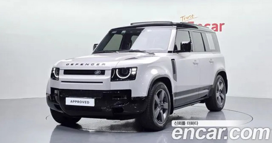 Land Rover Defender 