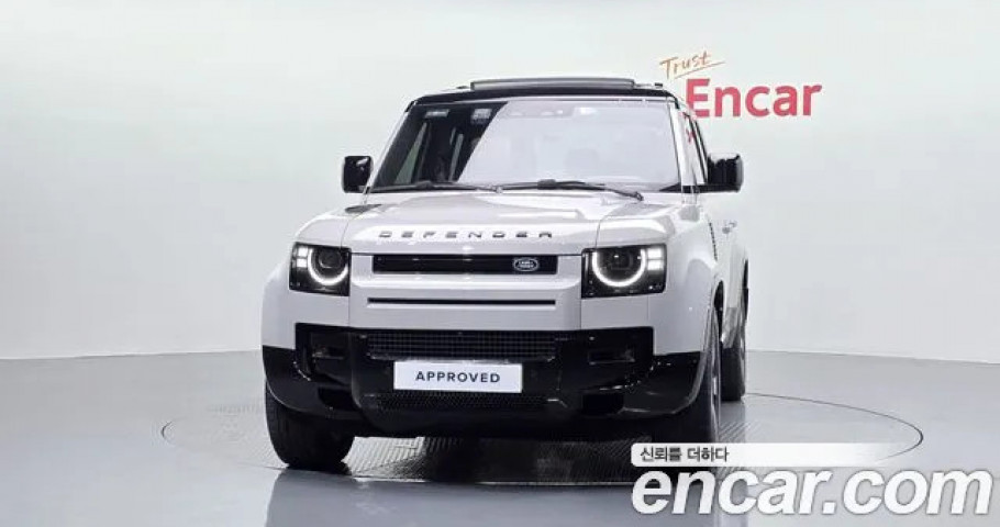 Land Rover Defender 