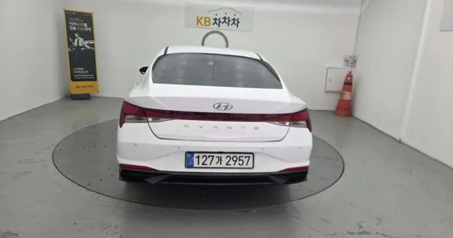 Hyundai Avante (Elantra) 