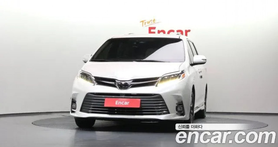 Toyota Sienna 