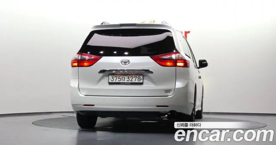 Toyota Sienna 