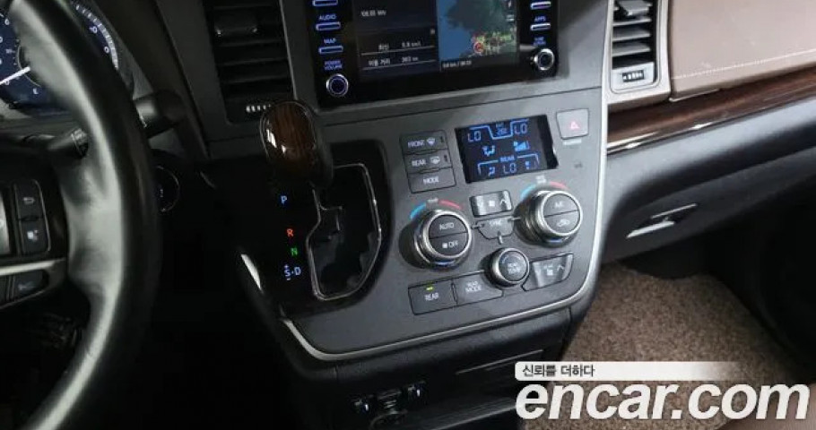 Toyota Sienna 