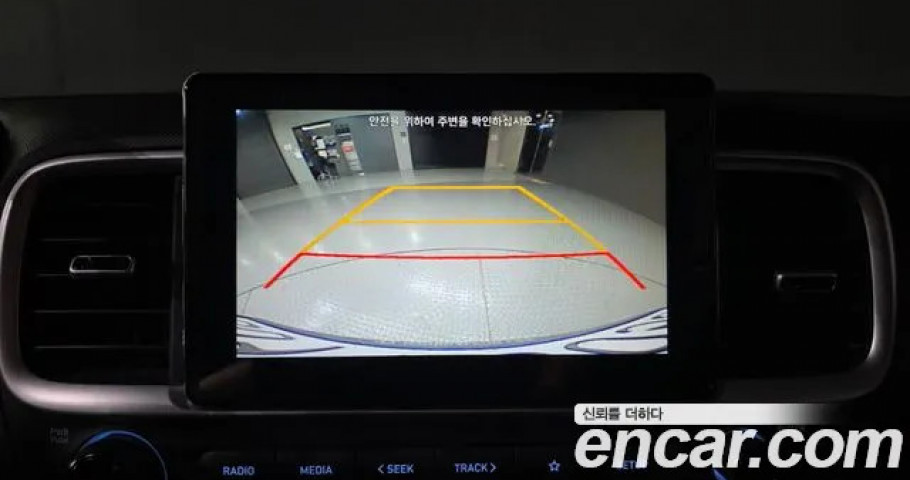 Hyundai Venue 