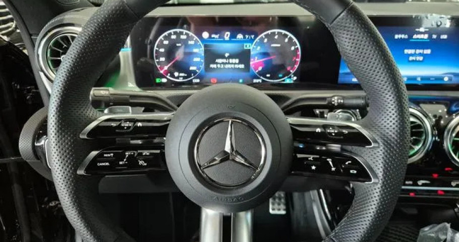 Mercedes-Benz Cla-Class 