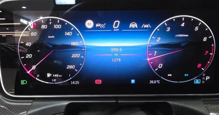 Mercedes-Benz C-Class 