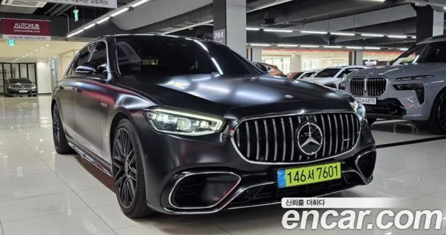 Mercedes-Benz S-Class 