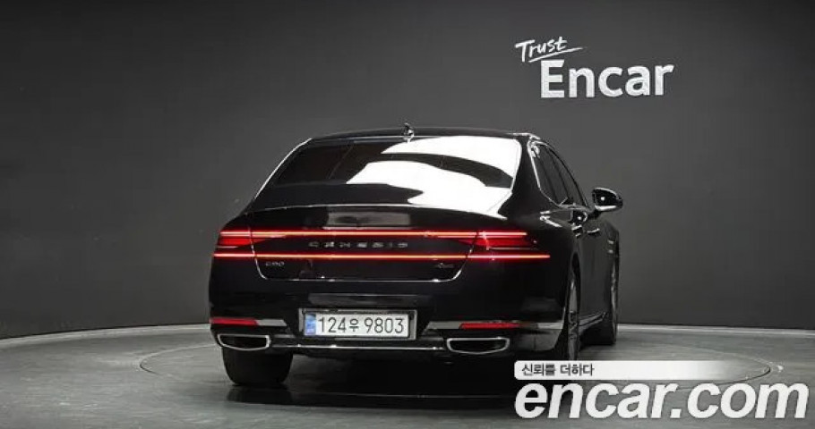 Genesis G90 