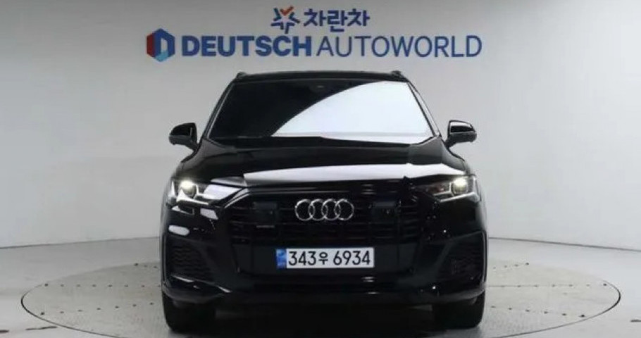 Audi Q7 