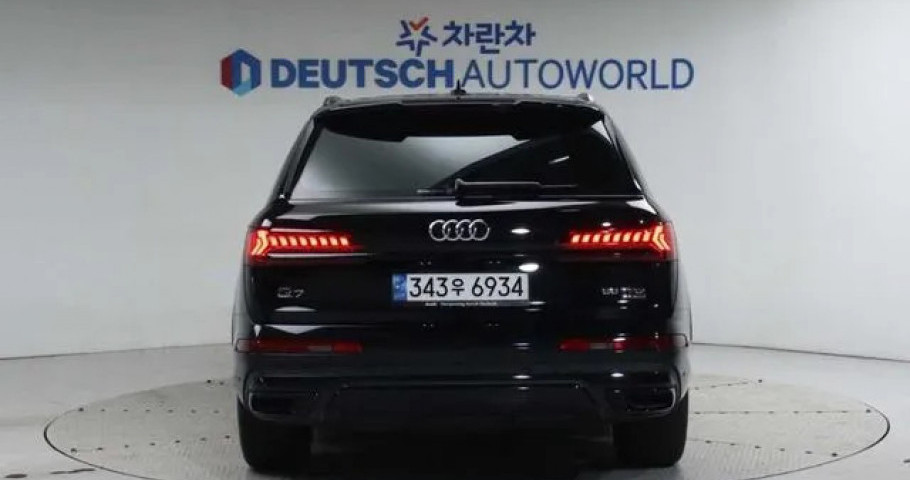 Audi Q7 