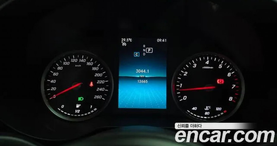 Mercedes-Benz C-Class 