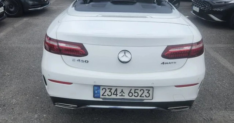Mercedes-Benz E-Class 
