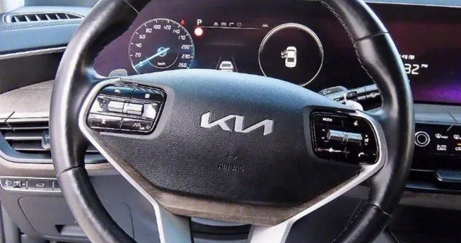 Kia K8 