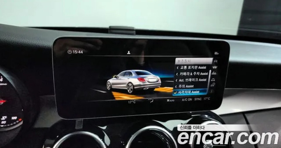 Mercedes-Benz C-Class 