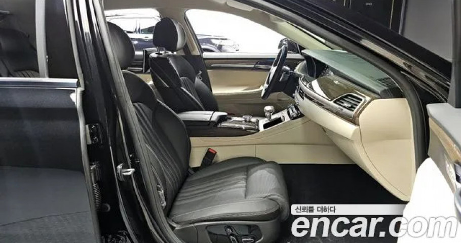 Genesis G90 