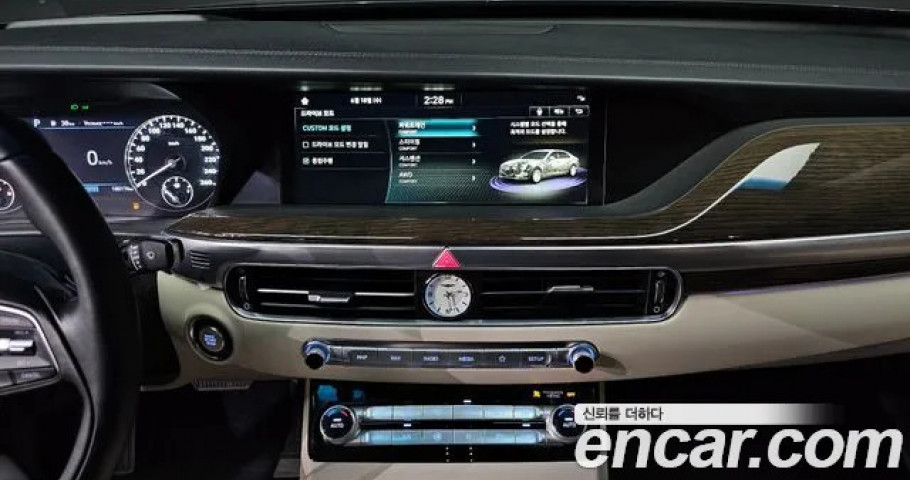 Genesis G90 