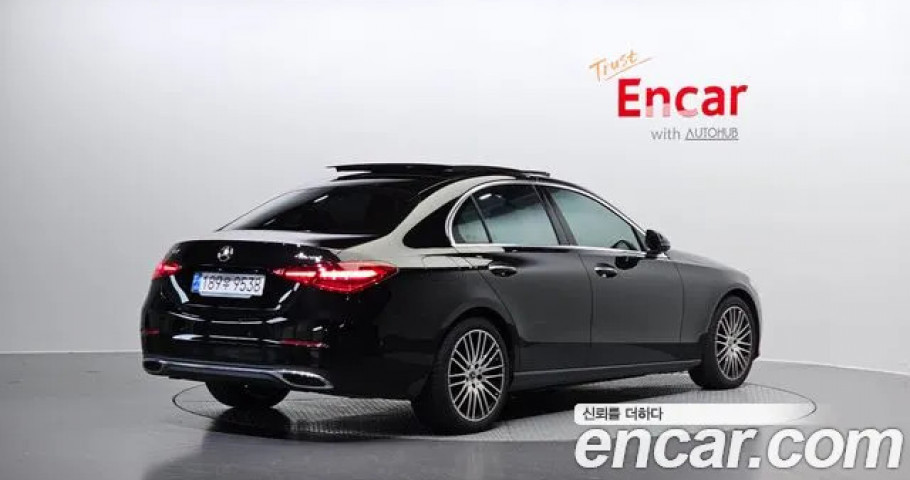 Mercedes-Benz C-Class 