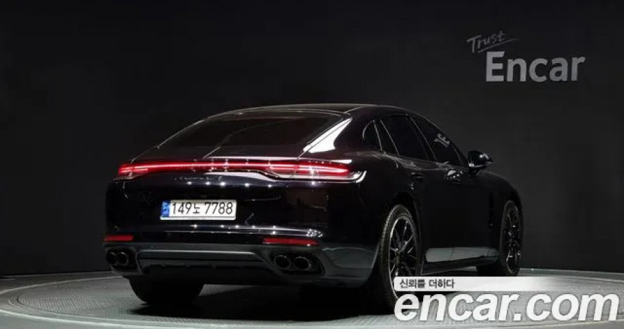 Porsche Panamera 