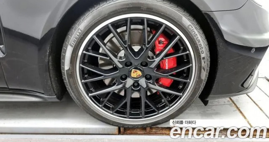 Porsche Panamera 