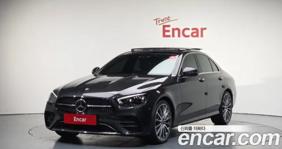 Mercedes-Benz E-Class 