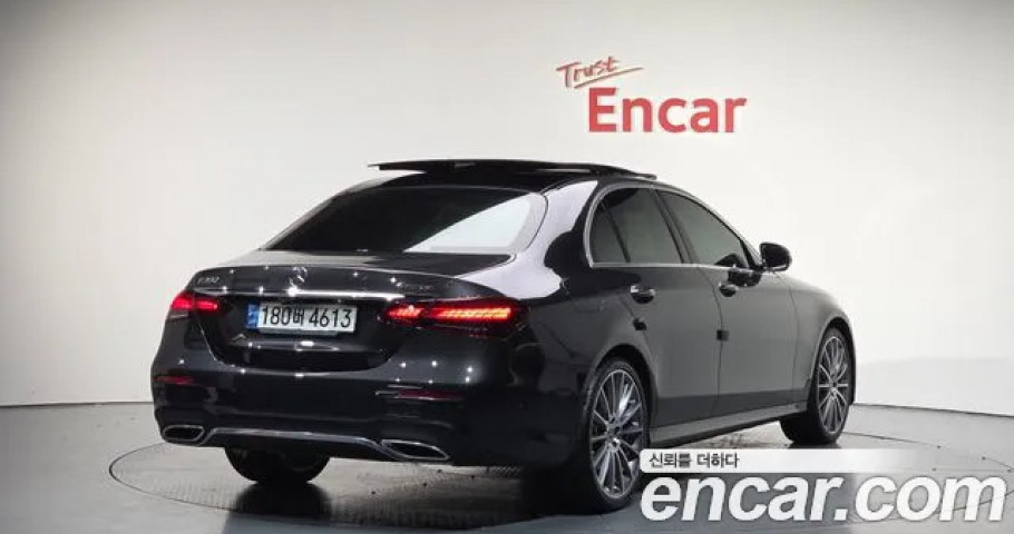 Mercedes-Benz E-Class 