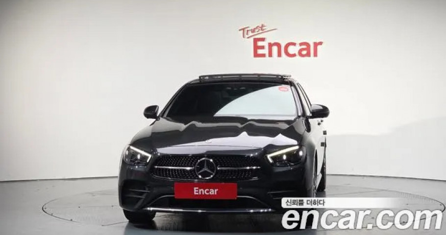 Mercedes-Benz E-Class 