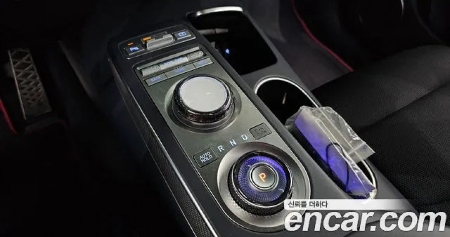 Genesis Gv70 