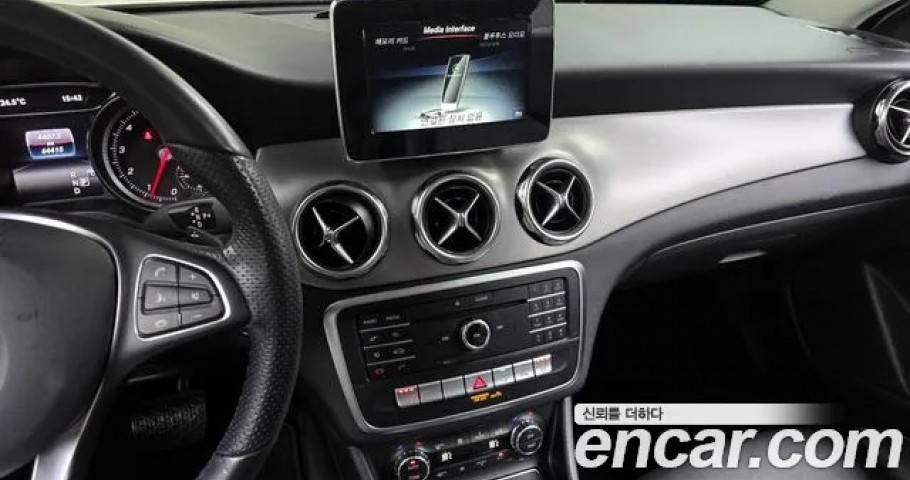 Mercedes-Benz Gla-Class 